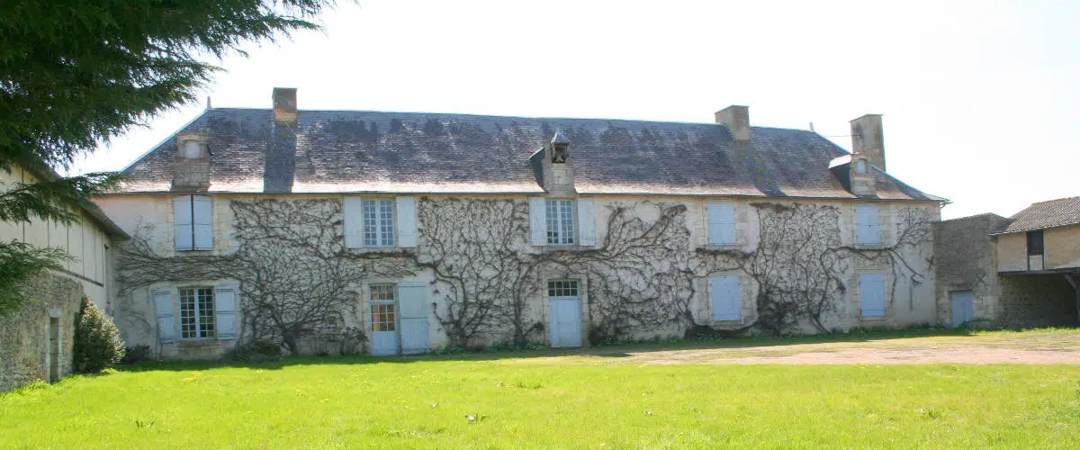 Découvrez la Bastide de Courcelles