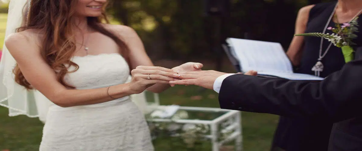 7 Tips for Writing Your Vows