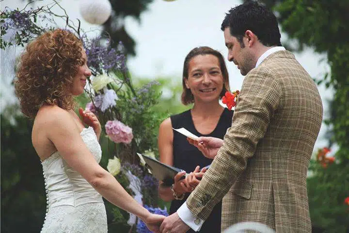 Unique Ceremonies - Symblic Wedding - Tours - France