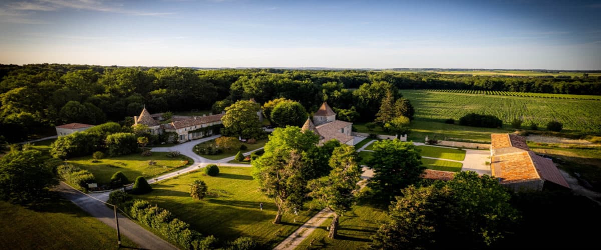 The Château de Puyrigaud, a magical place for the secular wedding ceremony of your dreams